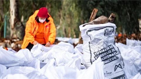 Mersin Büyükşehir’den Dar Gelirliye Yakacak Desteği