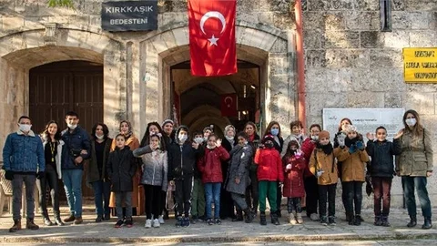 Büyükşehir Engelsiz Yaşam Parkı’nın Üyeleri Tarsus’ta Unutamayacakları Bir Gün Yaşadı