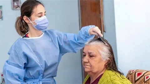 Mersin Büyükşehir’in Evde Sağlık ve Bakım Ekibi 2021’de 30 Bin Hanenin Kapısını Çaldı