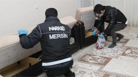 Mersin Polisinden Şafak Operasyonu