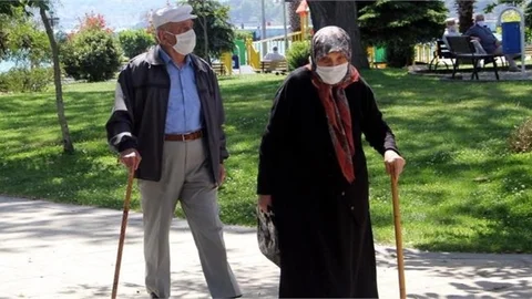 Ssk ve Bağ-Kur Aylıklarına Tatil Düzenlemesi Yapıldı