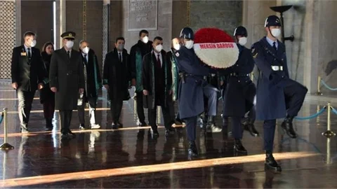 Mersin Barosu Ata’nın Huzuruna Çıktı