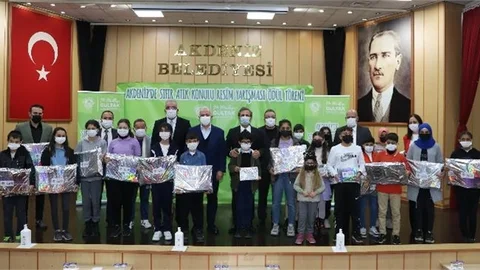 'akdeniz’de Sıfır Atık' Temalı Resim Yarışmasının Ödülleri Sahiplerini Buldu