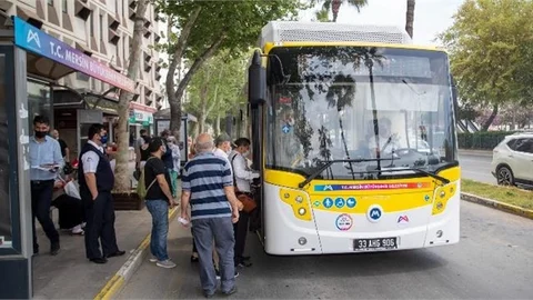 Büyükşehir’le Mersin 2021’de de Ulaşımda Öncü Oldu