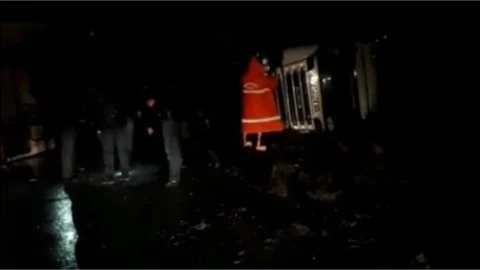 Tem Otoyolunda Kaza! TIR Devrildi