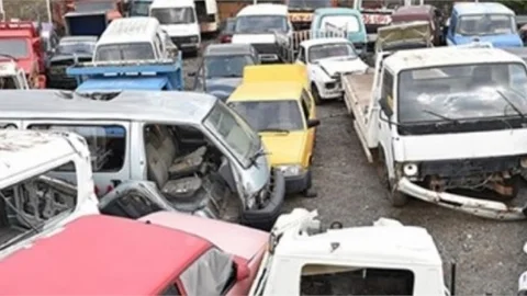 Altı Ay İçinde Teslim Alınmayan Buluntu ve Trafikten Men Edilen Araçlar Satılacak