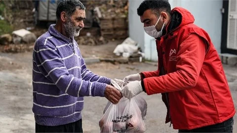 Mersin Büyükşehir, 50 Ton Daha Patates ve Soğan Dağıtmaya Başladı