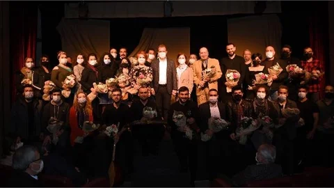 Mersin Büyükşehir Belediyesi Şehir Tiyatrosu’nun Şubat Ayı Gösterimleri Başladı