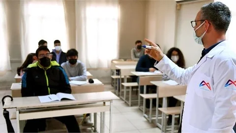 Mersin Büyükşehir’in Kurs Merkezleri Ara Tatilde de Eğitimde