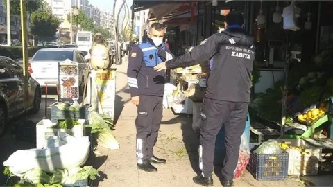 Mersin Büyükşehir Zabıta Ekipleri, Tarsus’ta Kaldırım Denetimleri Gerçekleştiriyor