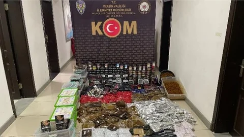Mersin'de 450 Kg Gümrük Kaçağı Nargile Tütünü Ele Geçirildi