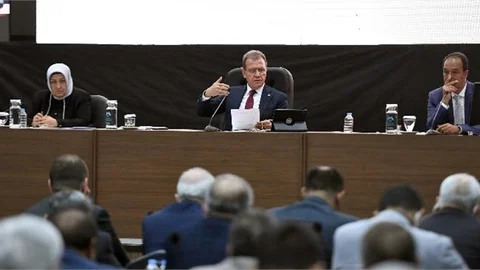 Başkan Seçer’in Metro İçin 2 Milyar 490 Milyon Liralık Borçlanma Yetki Talebi Reddedildi