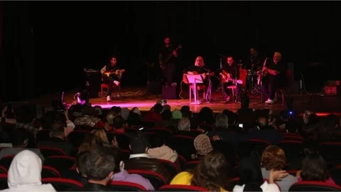 Erdemli ’de Pop ve Jazz Konseri