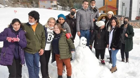 Mersin Büyükşehir’in Mola Evleri Çocuklara Eğlence, Ailelere Destek Olmaya Devam Ediyor