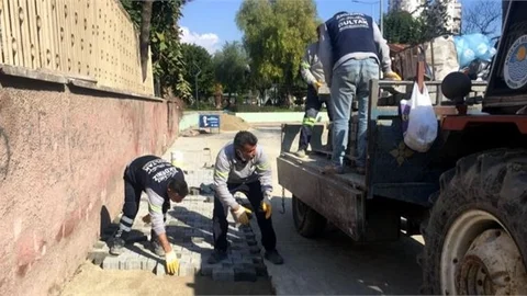 Akdeniz’in Sokak ve Parkları Yenileniyor
