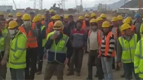 Akkuyu'daki İşçiler Maaş Eyleminde