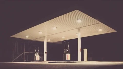 Benzin ve Motorine 1 Liranın Üzerinde Yeni Zam