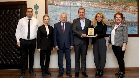 Mersin Büyükşehir’e 25. EMITT Fuarı’ndan 2 Büyük Ödül