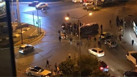 Mersin'de Ambulansın Devrildiği Kazada Bölgeye Çok Sayıda Ambulans ve İtfaiye Ekibi Sevk Edildi