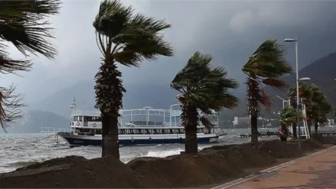 Meteoroloji Mersin İçin Fırtına Uyarısında Bulundu