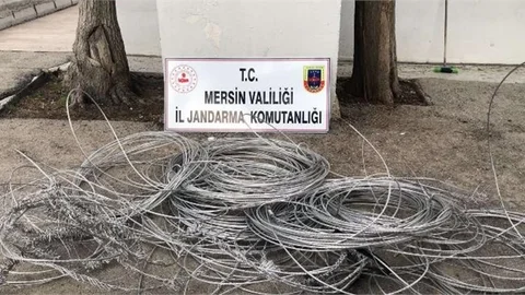 Jandarmadan; Elektrik İletim Hattını Kesenlere Suçüstü