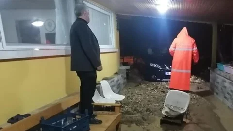 Sağanak Yağış Çamlıyayla’da Yaşamı Olumsuz Etkiliyor