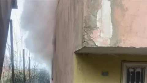 Mersin Tarsus'ta Meydana Gelen Yangında Maddi Hasar Oluştu