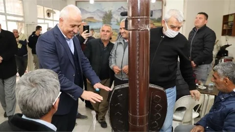 Güneş Mahallesi'ni Ziyaret Eden Akdeniz Belediye Başkanı M. Mustafa Gültak, Mahalle Sakinleri, Hemşeri Dernekleri ve Esnafla Bir Araya Gelerek Taleplerini Dinledi