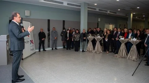 Başkan Seçer: "Sanat Bize Güzellikleri, Birliği, Beraberliği, İnsanları Sevmeyi Öğretiyor"