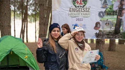 Özel Gereksinimli Çocuklar, Mersin Büyükşehir’in ‘+1 Engelsiz İzciler Kampı’nda Mutlu Bir Gün Yaşadı