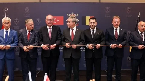 Başkan Seçer, Belçika Mersin Fahri Konsolosluğu’nun Açılışı İçin Düzenlenen Resepsiyona Katıldı
