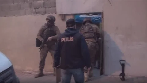 Mersin’de DEAŞ’ A Şafak Operasyonu