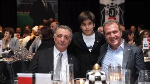 Başkan Seçer, Mersin Beşiktaşlılar Derneği’nin 30. Yıl Balosu’na Katıldı