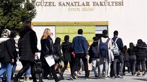 Eğitim ve Öğretimi Destekleme Kurs Merkezi Öğrencileri Kampüs Havası Soludu