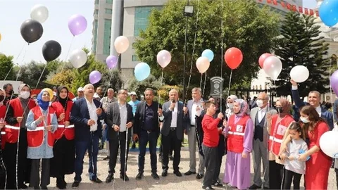 Akdeniz Belediyesi İle Akdeniz Kent Konseyi Engelliler Meclisi, ‘2 Nisan Dünya Otizm Farkındalık Günü’ Dolasıyla Bir Etkinliğe İmza Attı.