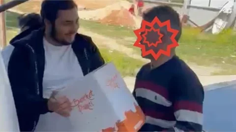 Fenomen Mehmet Furkan'dan Ailelere Gıda Kolisi Yardımı