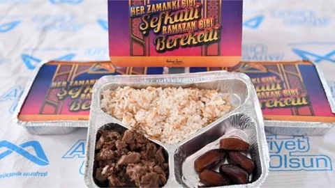 Mersin Büyükşehir’den Her Gün Binlerce Vatandaşa İftarlık Yemek Dağıtımı