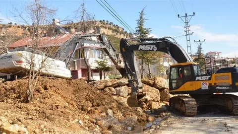 Mersin Büyükşehir’den Çamlıyayla Sebil Yolunda Altyapı Çalışması