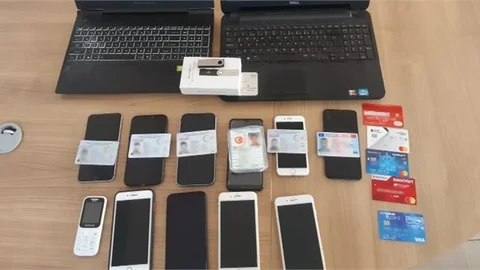 Mersin'de Yasadışı Bahis ve Dolandırıcılık Yaptıkları İddiasıyla 6 Kişi Gözaltına Alındı