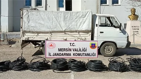 Mersin İl Jandarma Komutanlığı Ekipleri Kablo Hırsızı 3 Şahsı Yakaladı