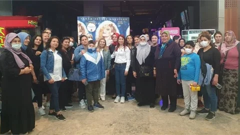 Kadınlar, Mersin Büyükşehir’in Öncülüğünde Bergen Filmini İzledi
