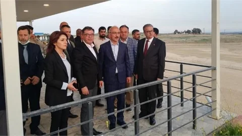 Hazine ve Maliye Eski Bakanı Lütfi Elvan ve Vali Ali İhsan Su, Tarsus Organize Sanayi Bölgesini Ziyaret Etti.