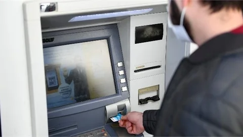 Mersin Büyükşehir’in Öğrenim Yardımının Nisan Tutarları Hesaplara Yattı