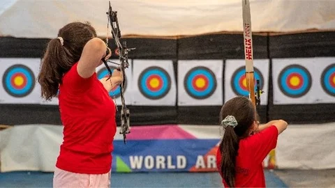 Mersin Büyükşehir’in Okçuluk Kursu Kayıtları Sürüyor