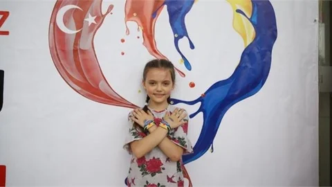 Ukrayna’daki Yetimhanelerde Kalan ve Savaş Nedeniyle Mağdur Olan 988 Çocuk ve Onların Bakıcısı/refakatçisi 392 Kişi Türkiye’ye Getirildi