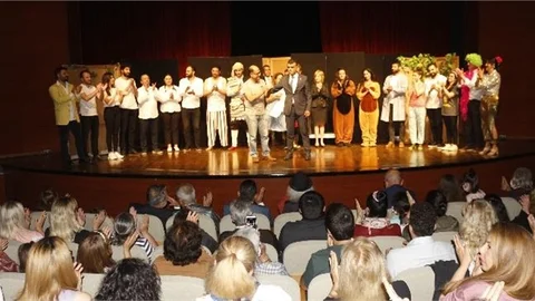 Avukatlar ‘amca Size İnsan Diyebilir Miyim?’ Tiyatro Oyununu Sahneledi