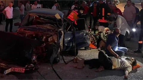 Mersin'de Kaza:1 Ağır 4 Yaralı