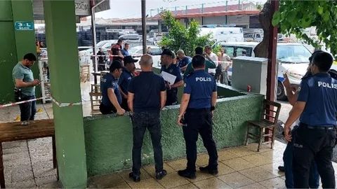 Mersin'de Aşık Olduğu Kızı Öldüren Genç İntihar Etti