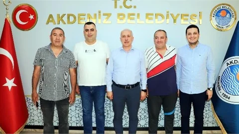 Akdeniz Belediye Başkanı Gültak; Mersinlileri Dev Ekranda Maç İzlemeye Davet Etti