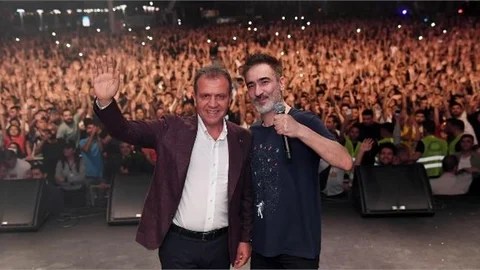 Mersin Büyükşehir’in Sagopa Kajmer Konseri 19 Mayıs’a Damga Vurdu